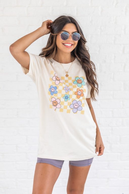 Cheapest 🔔 Pink Lily Daisy Checkered Smiles Cream Graphic Tee 🎉 -Tees Shop