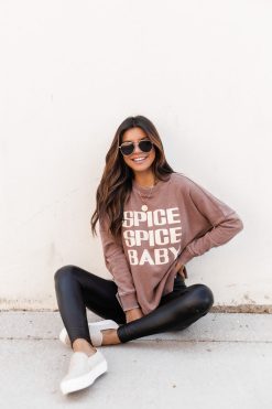 Wholesale 🌟 Pink Lily Spice Spice Baby Rust Graphic Sweatshirt 😀 -Tees Shop 1K0A8722 650x