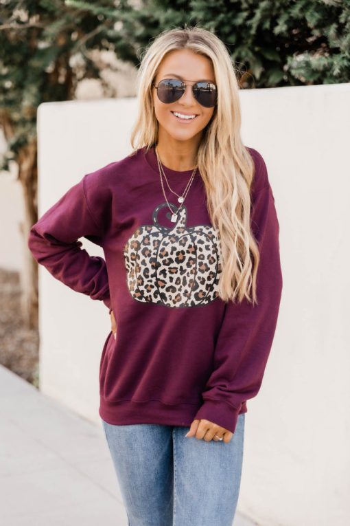 Outlet 🎉 Pink Lily Animal Print Pumpkin Graphic Maroon Sweatshirt 🌟 -Tees Shop