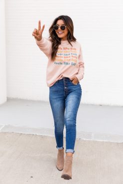 Budget 🔔 Pink Lily Feels Like Fall Peach Graphic Sweatshirt 😍 -Tees Shop 1K0A9226 af86e148 bc95 4912 b9a5 c757a6299975 650x