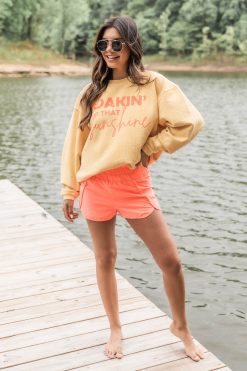 Outlet 🌟 Pink Lily Soakin' Up That Sunshine Gold Corded Graphic Sweatshirt 🔔 -Tees Shop 219A2342 650x