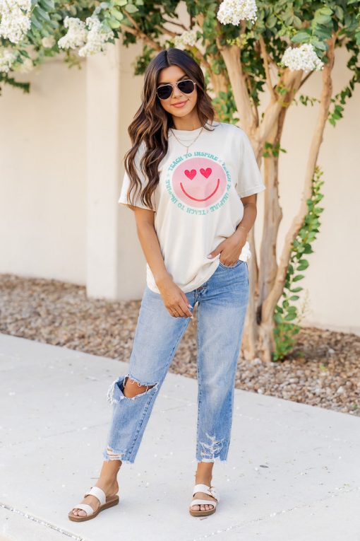 New 😍 Pink Lily Teach To Inspire Smiley Ivory Graphic Tee 🌟 -Tees Shop