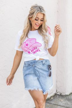 Best reviews of ✨ Pink Lily In Dolly We Trust White Graphic Tee 😉 -Tees Shop 219A4100 650x