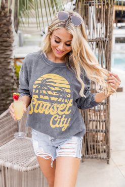 Discount 😍 Pink Lily Sunset City Charcoal Corded Graphic Sweatshirt 😍 -Tees Shop 219A6483 650x