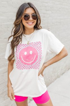 Cheapest 👏 Pink Lily Pink And Teal Checkered Smiley Ivory Graphic Tee 🎉 -Tees Shop 219A9635 650x